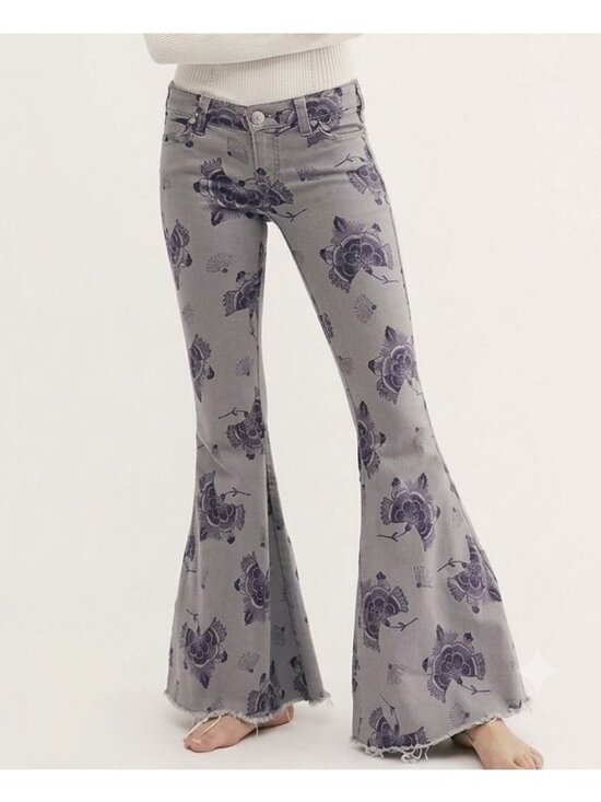 Free People Denim - NWOT Free People Gray Mid-Rise Floral Super Flare Bell Bottom Jeans 32| 70s Boho